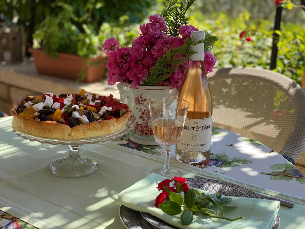 Le Grand Jardin Bed & Breakfast Lafare Bagian luar foto