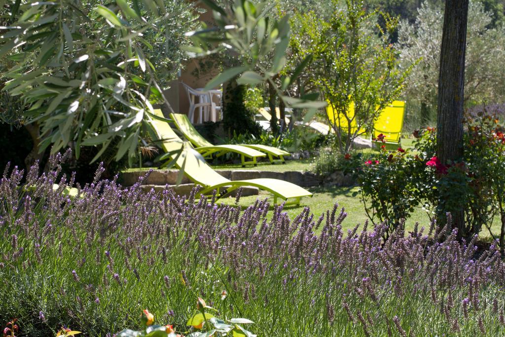 Le Grand Jardin Bed & Breakfast Lafare Bagian luar foto