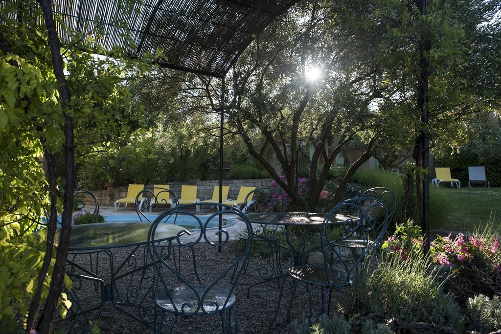 Le Grand Jardin Bed & Breakfast Lafare Bagian luar foto