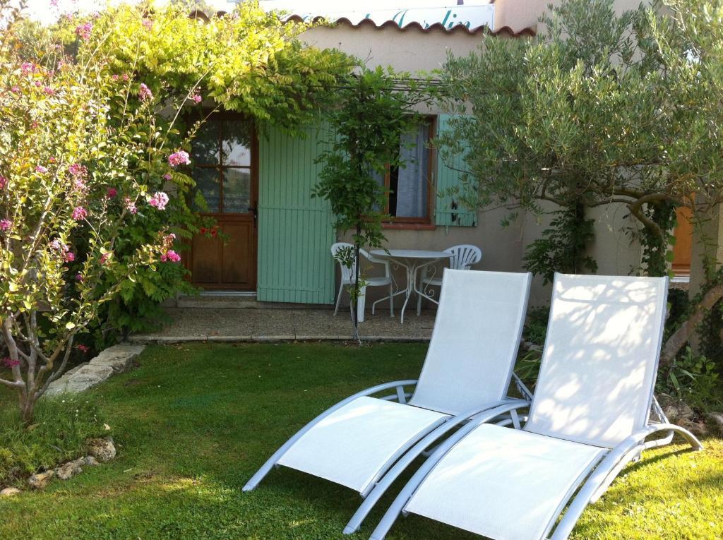 Le Grand Jardin Bed & Breakfast Lafare Bagian luar foto