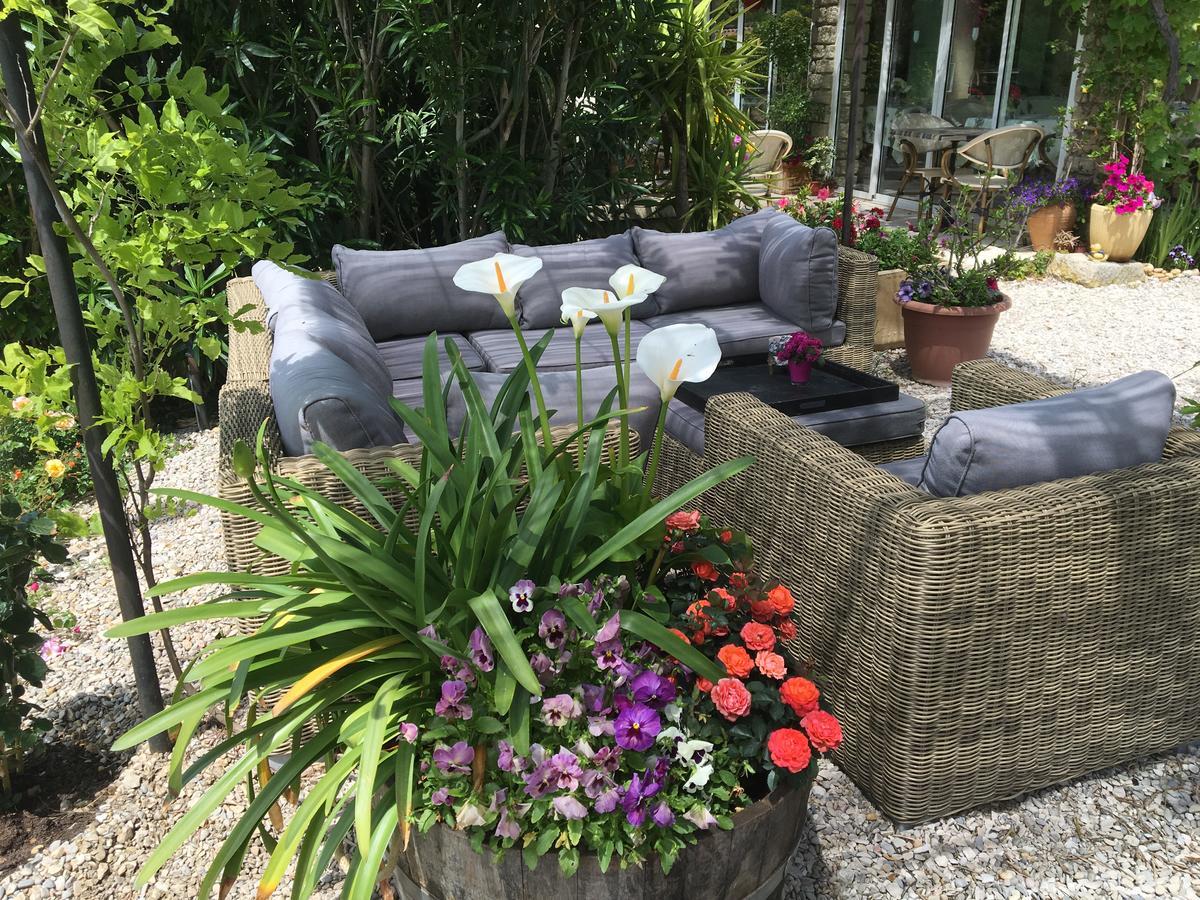 Le Grand Jardin Bed & Breakfast Lafare Bagian luar foto