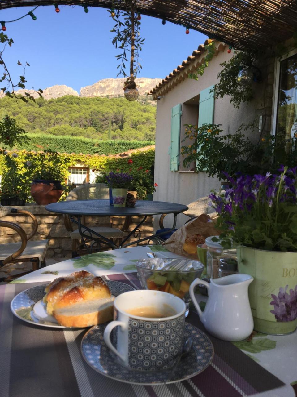 Le Grand Jardin Bed & Breakfast Lafare Bagian luar foto